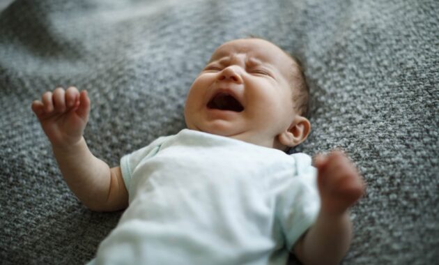 Newborn baby girl crying 1215321279 2125x1416