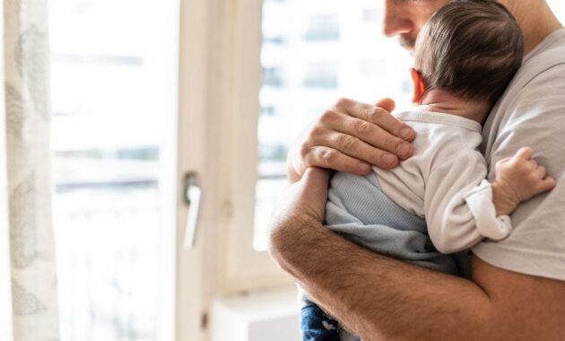 dad with postpartum depression