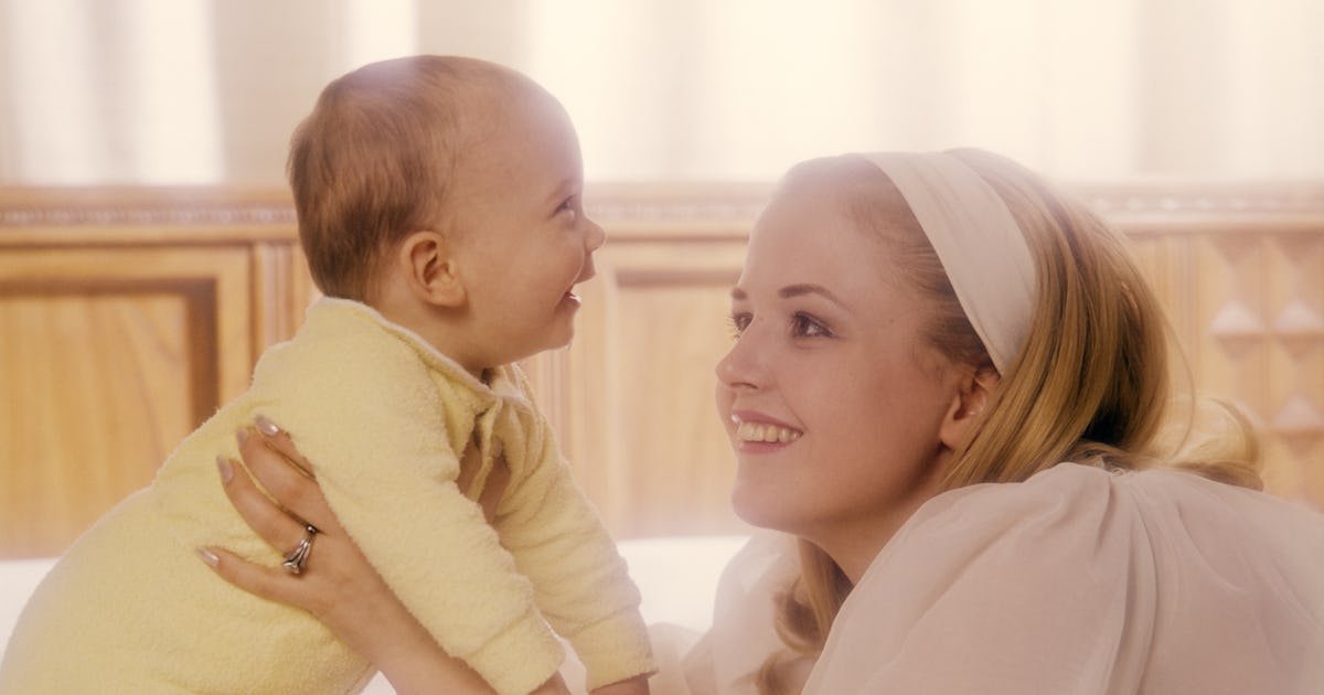 1970s woman mother in.jpg
