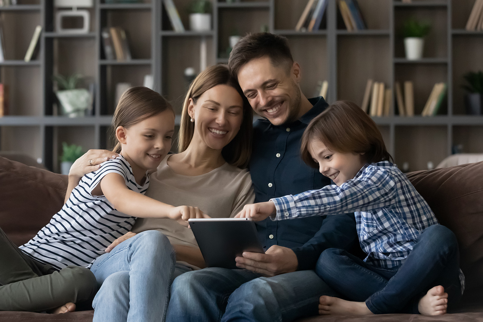 Family Meeting Header.jpg