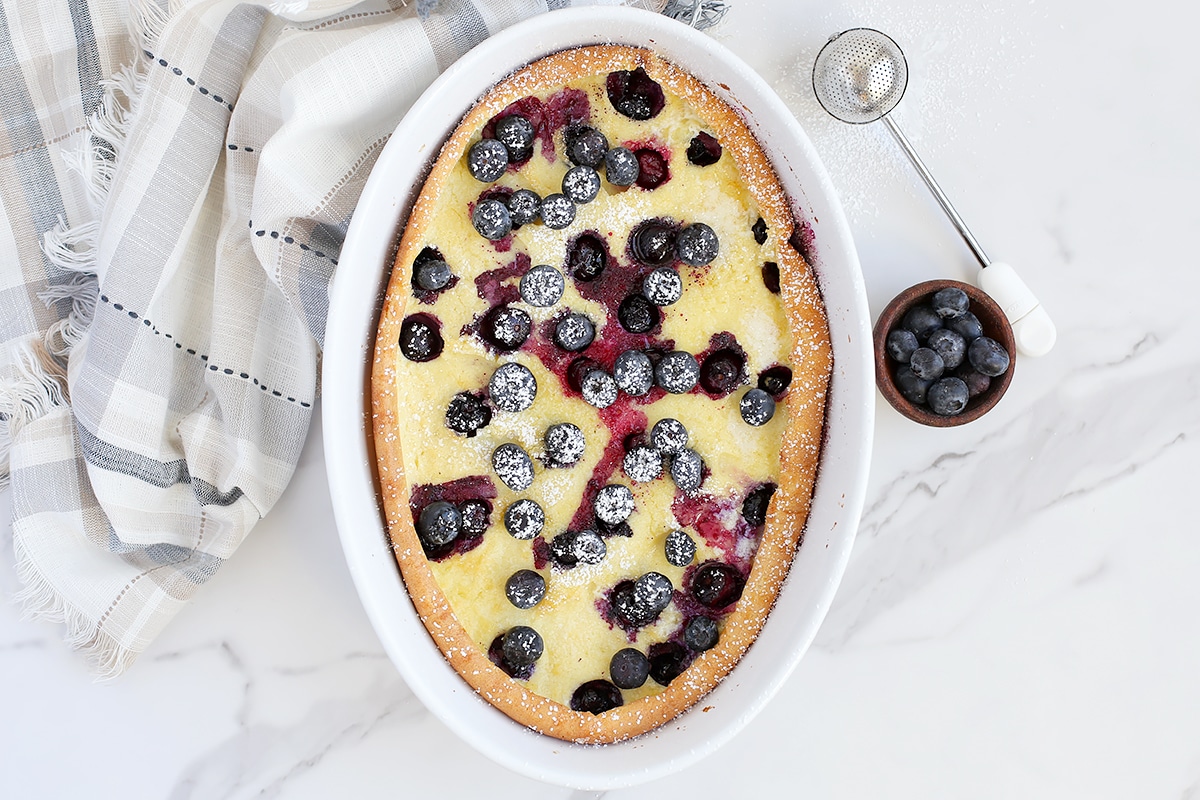 blueberry dutch baby 2.jpg