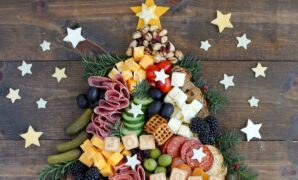 christmas charcuterie 12.jpg