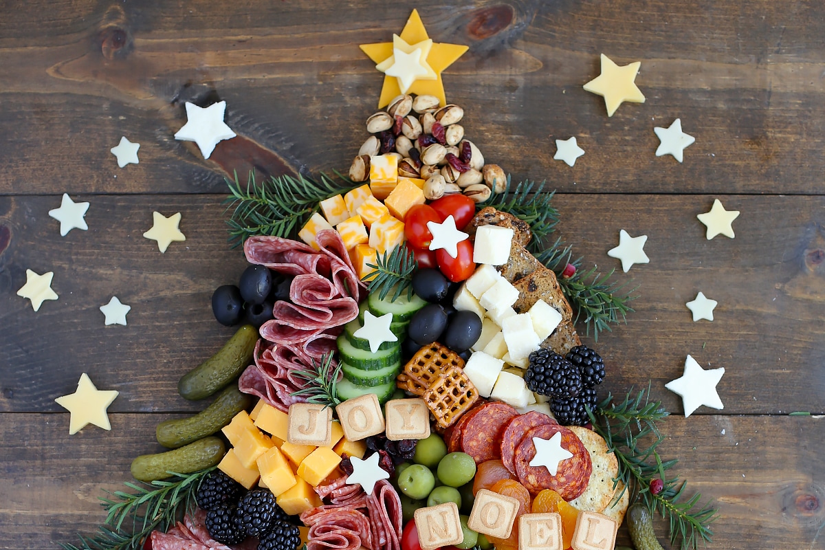 christmas charcuterie 12.jpg