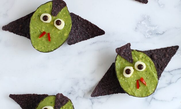 halloween guacomole 6.jpg