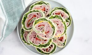 ham cheese pinwheel 2.jpg