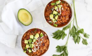 healthy turkey chili 2.jpg