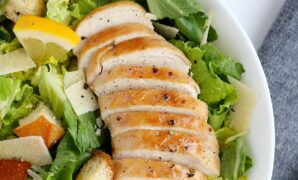 homemade chicken caesar salad featured image square 4.jpg