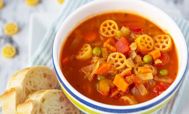 minestrone soup 5.jpg
