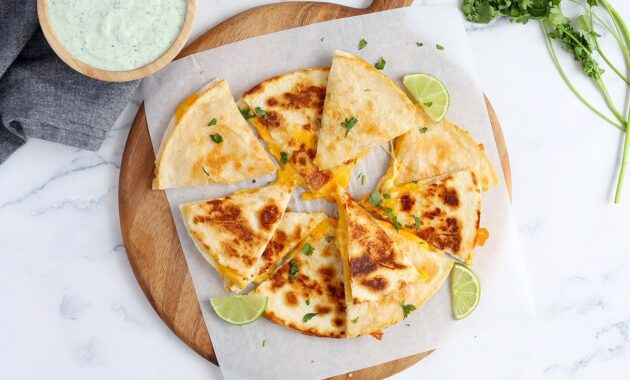 perfec cheese quesadilla 2.jpg