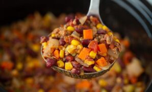 slow cooker chili 5.jpg