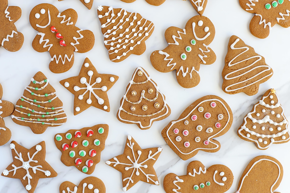 soft gingerbread cookies 3.jpg