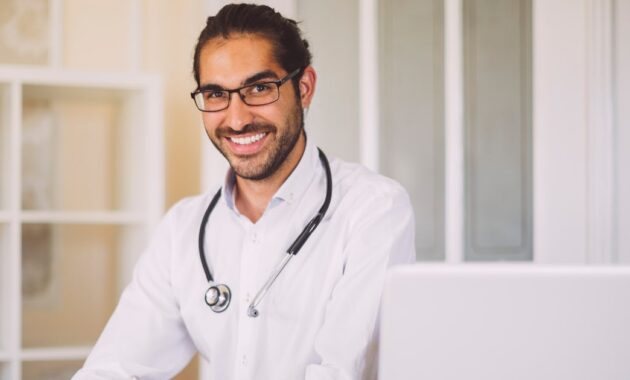 doctor working in her.jpg