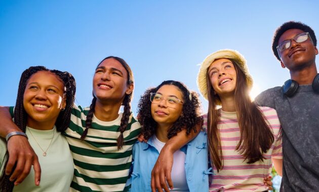 group of teenager friends.jpg