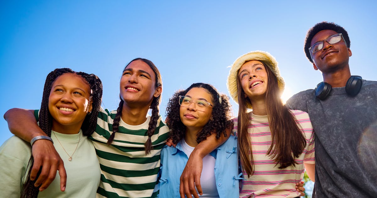 group of teenager friends.jpg