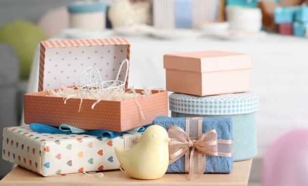 inexpensive thoughtful baby gifts.jpg