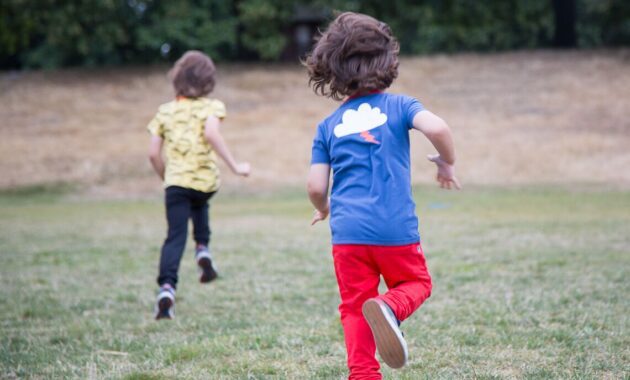 kids running.jpg