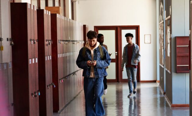 teenage boy using smart.jpg