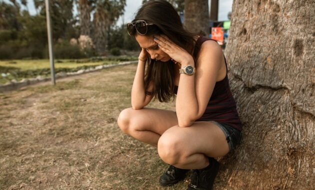 How To Tell Between a Psychotic Break a Nervous Breakdown.jpg How To Tell Between a Psychotic Break a Nervous Breakdown.jpg