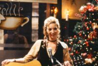 lisa kudrow as phoebe.jpg