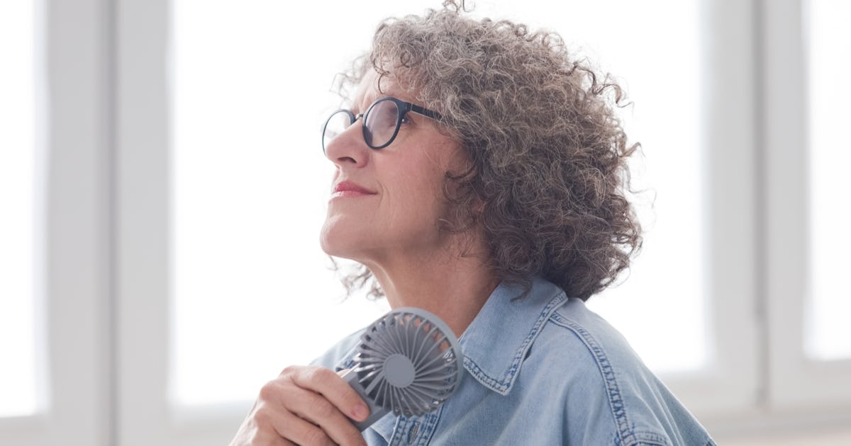 menopausal mature woman wearing.jpg menopausal mature woman wearing.jpg