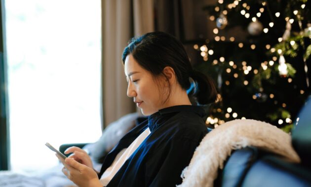 smiling young asian woman.jpg smiling young asian woman.jpg