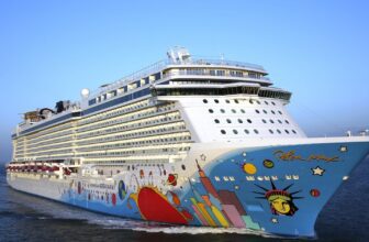 1920 norwegianbreakaway aerial 2.jpg