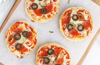 mini pizza snack square 3.jpg