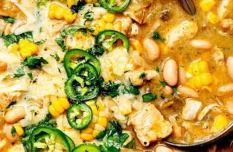 white bean chicken chili.jpg