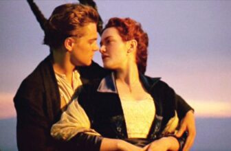 221122142953 titanic dicaprio winslet.jpg