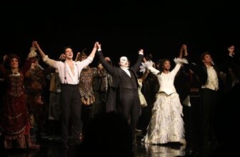 221129124748 phantom of the opera performance file 0126 restricted.jpg