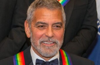 221204170808 george clooney kennedy center honors.jpg