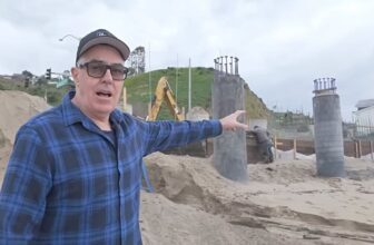 Adam Carolla Palisades fire 1 year later 2.jpg