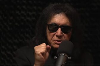 Gene Simmons Rock Roll Hall of fame 2.jpg