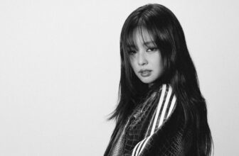 adidas Originals Superstar SS26 Campaign JENNIE FullBody 4x5.jpg