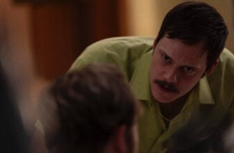 dead mans wire review bill Skarsgard2.jpg