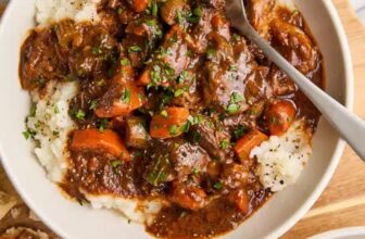 241002 dd guinness beef stew 520 720x1080jpg.webp.jpeg