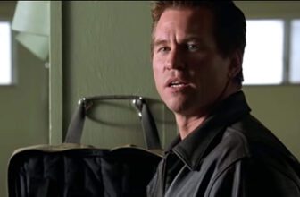 Spartan review Val Kilmer 2004 2.jpg