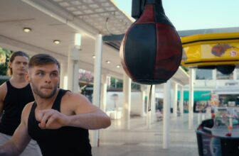 louis theroux inside the manosphere n 00 13 25 13 copy.jpg