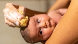 Handy Tips For Bathing Your Baby From Newborn Onwards