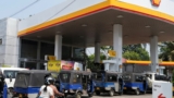 எலே பேதில போவ.. ஒரு லிட்டர் பெட்ரோல் ரூ.398! இலங்கை மேல் விழுந்த இடி.. அடியை தாங்குவாரா அனுரகுமார! | Sri Lanka Petrol Price Hits Rs 398 After Sharp Hike